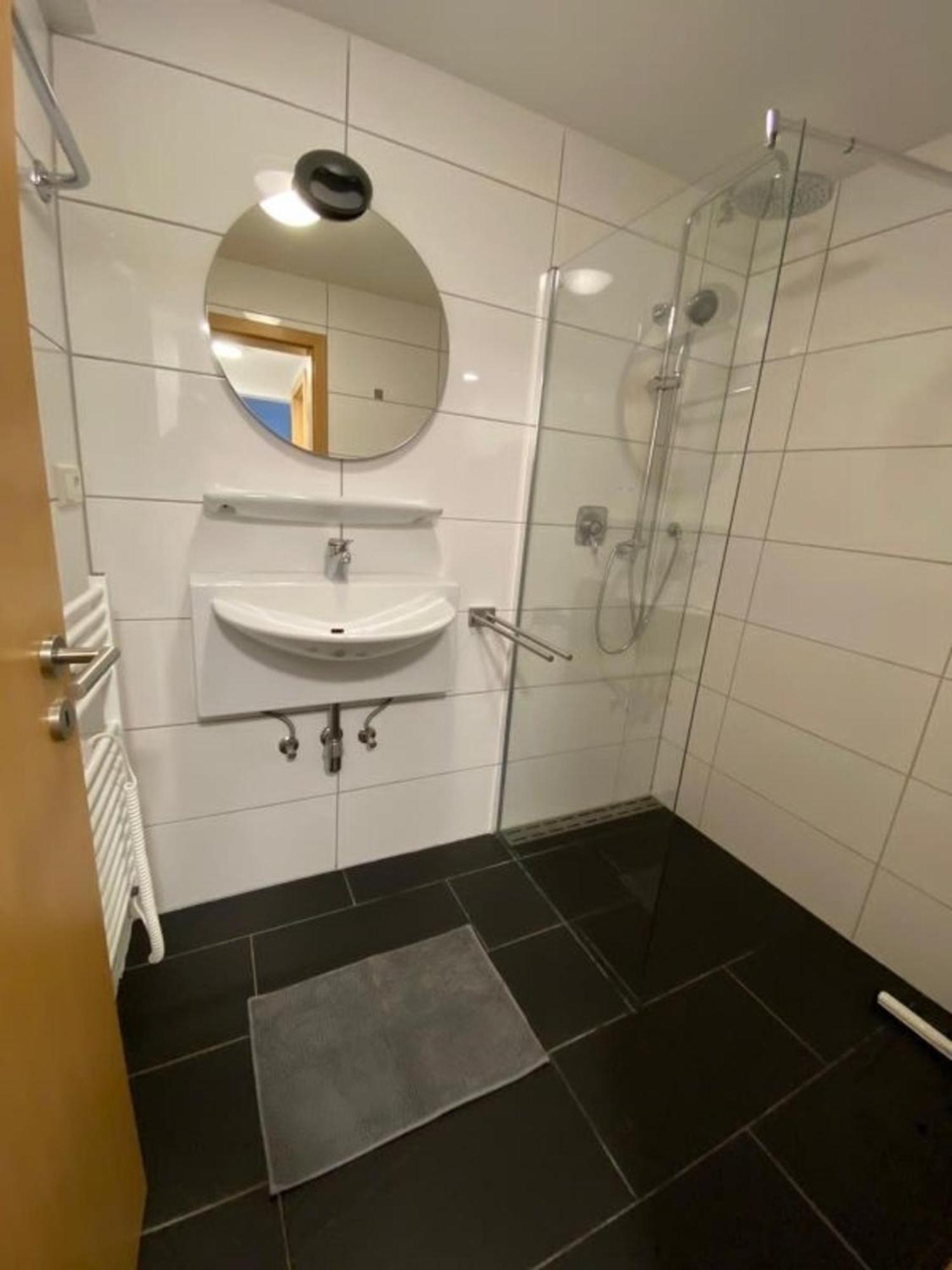 Ferienwohnung Winterberg Lodge Bagian luar foto